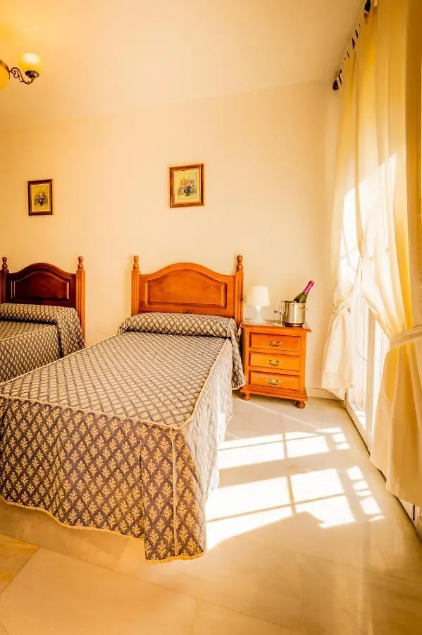 Bed & Breakfast Hotel La Morena Fuengirola