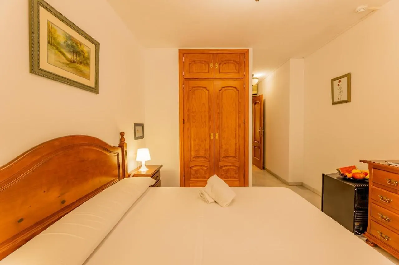 Bed & Breakfast Hotel La Morena Fuengirola