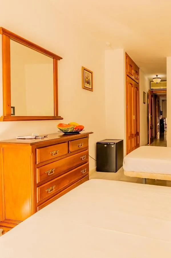 B&B Hotel La Morena 푸엔히롤라