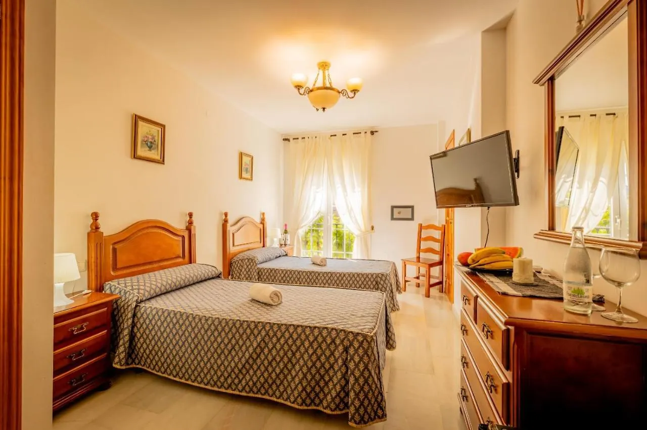 Hotel La Morena 푸엔히롤라